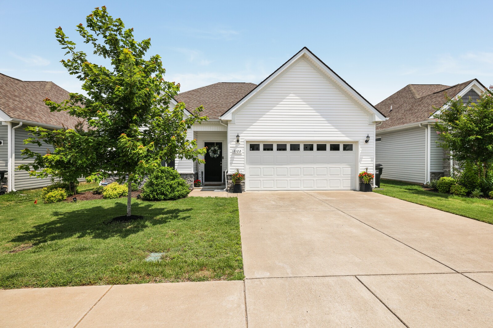 2122 Oak Dr