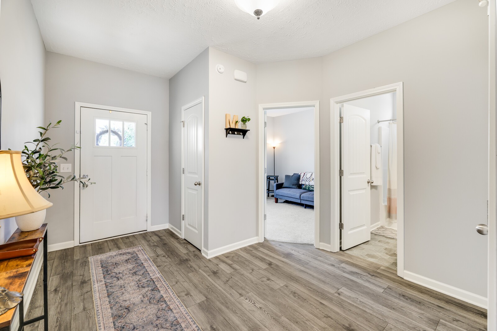 2122 Oak Dr