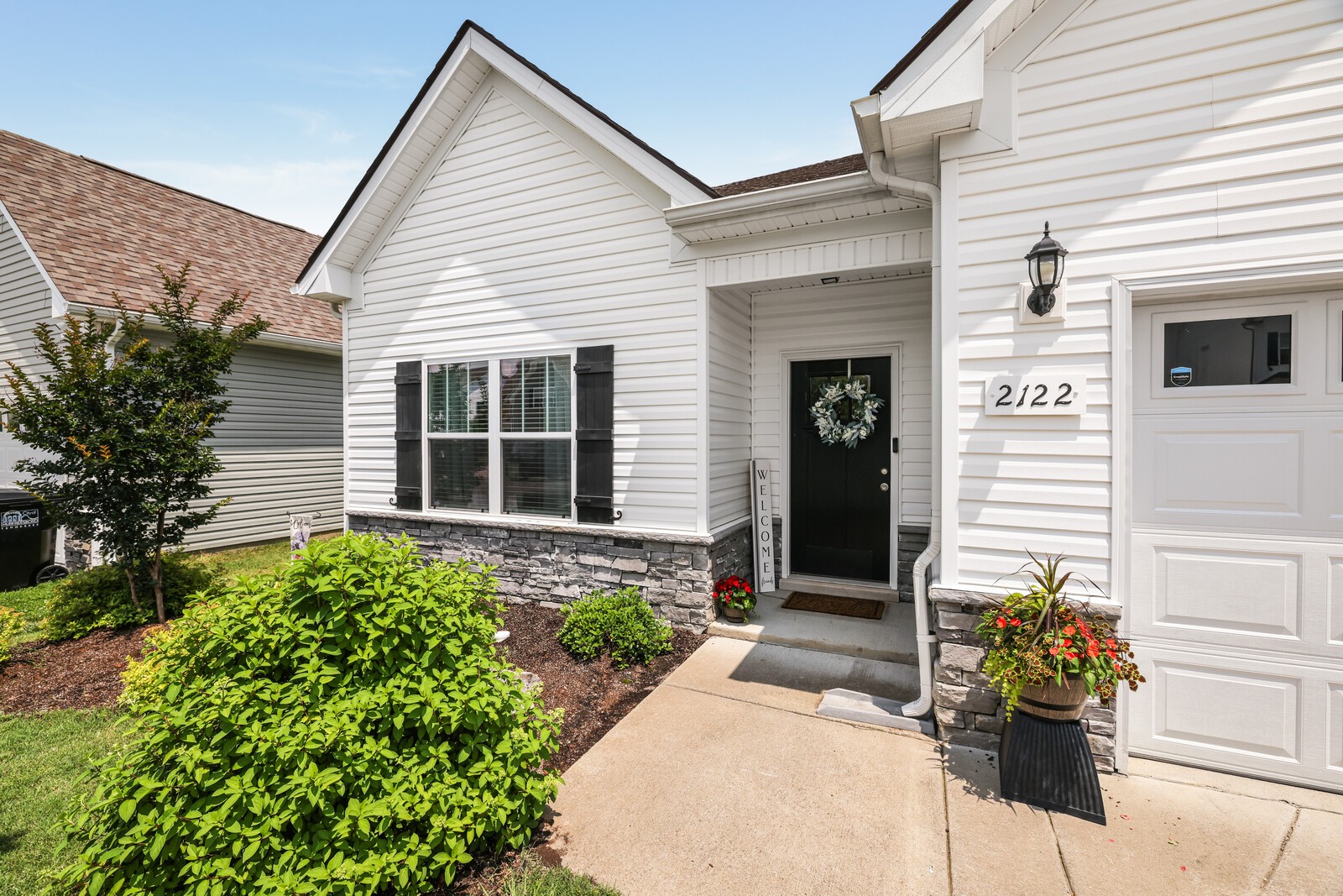 2122 Oak Dr