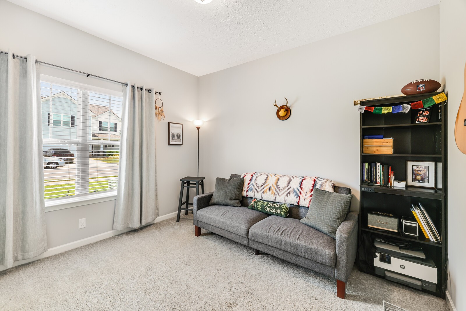 2122 Oak Dr