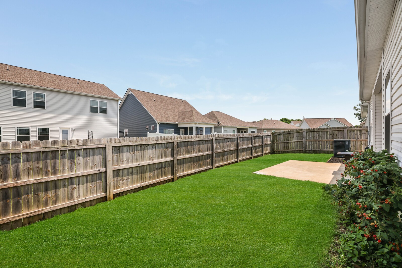 2122 Oak Dr