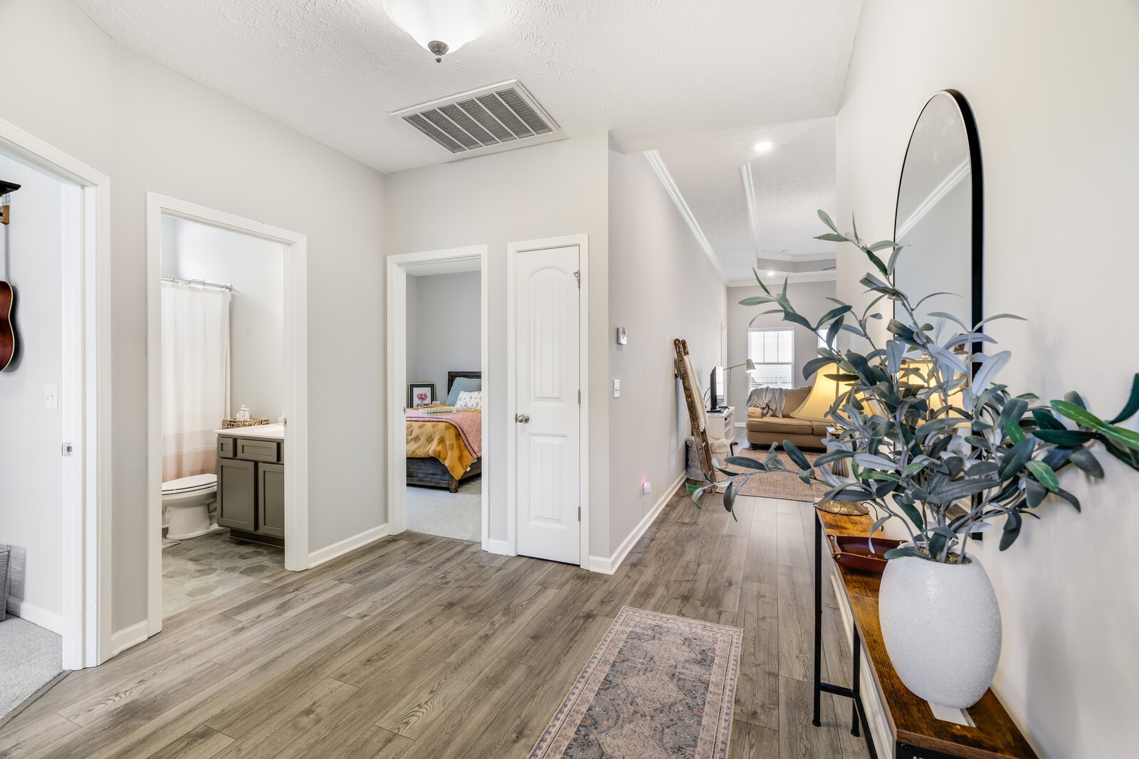 2122 Oak Dr