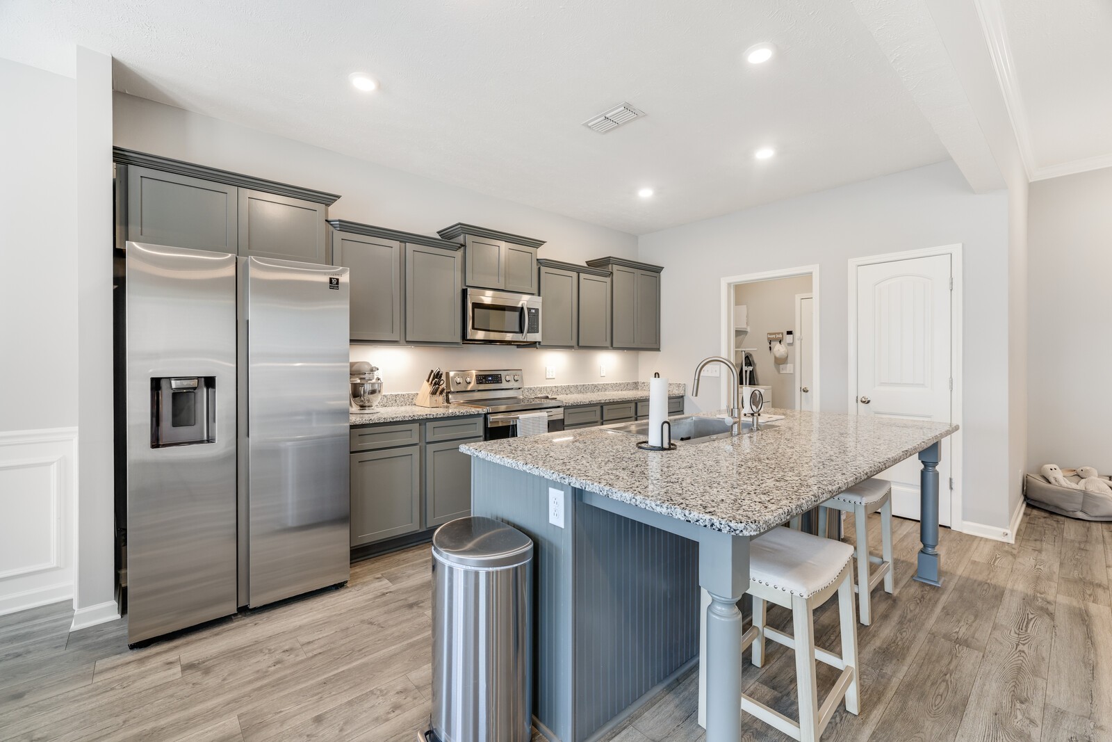 2122 Oak Dr