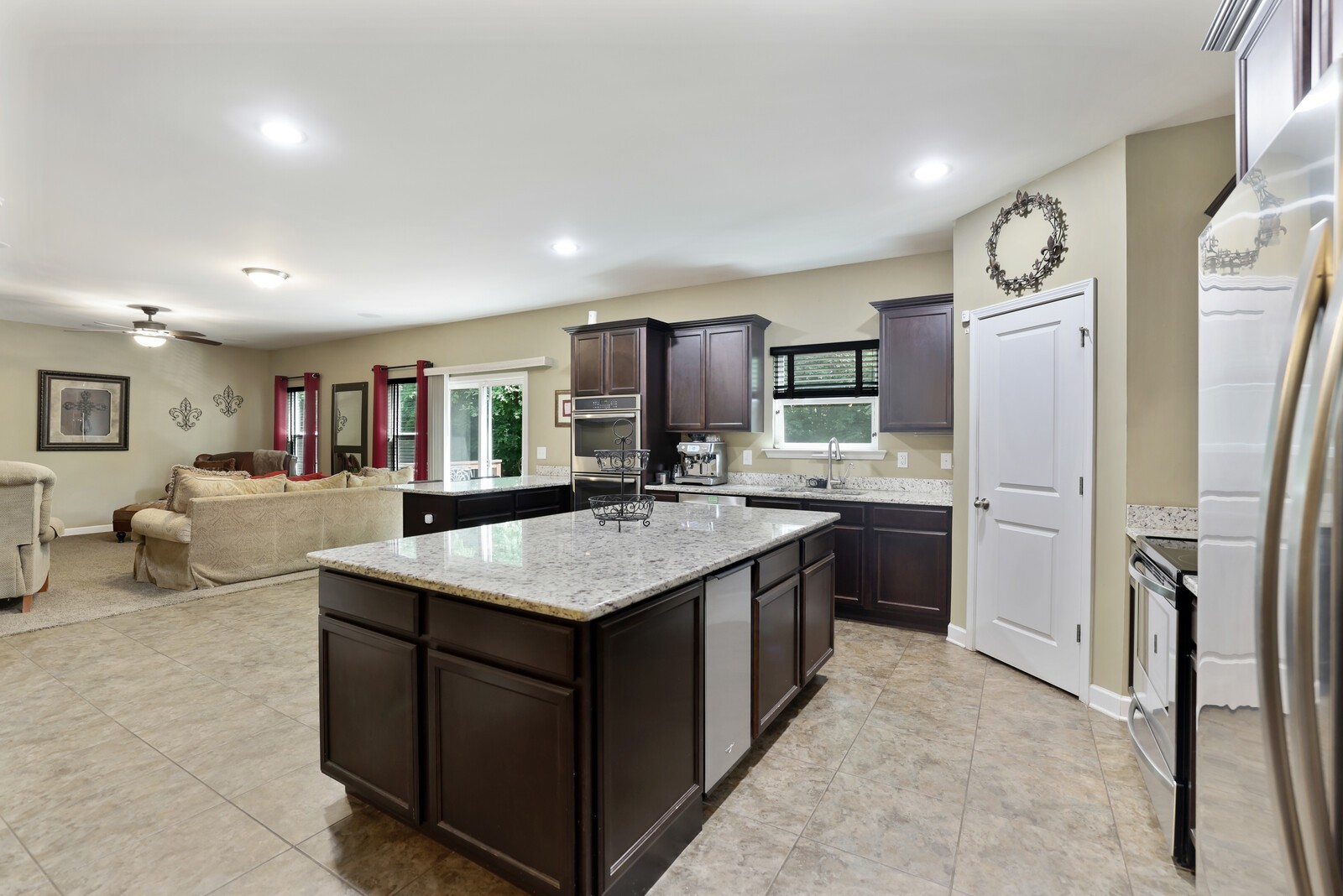 2725 Amber Crest Ct