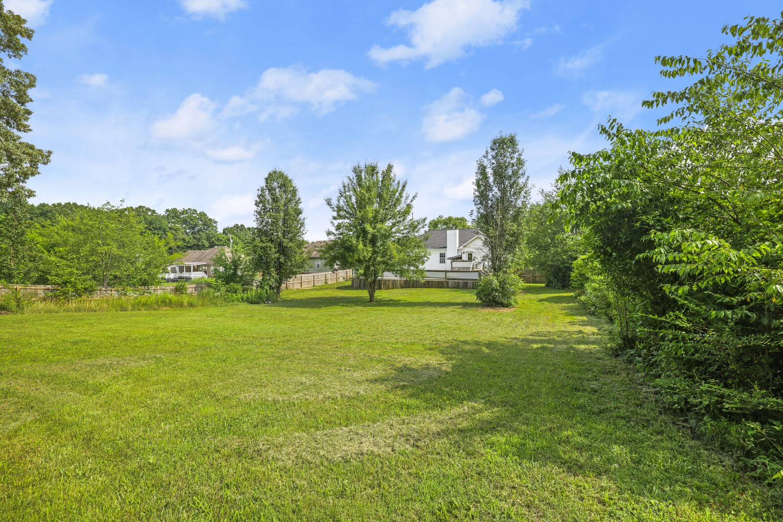 309 Sarah Ln