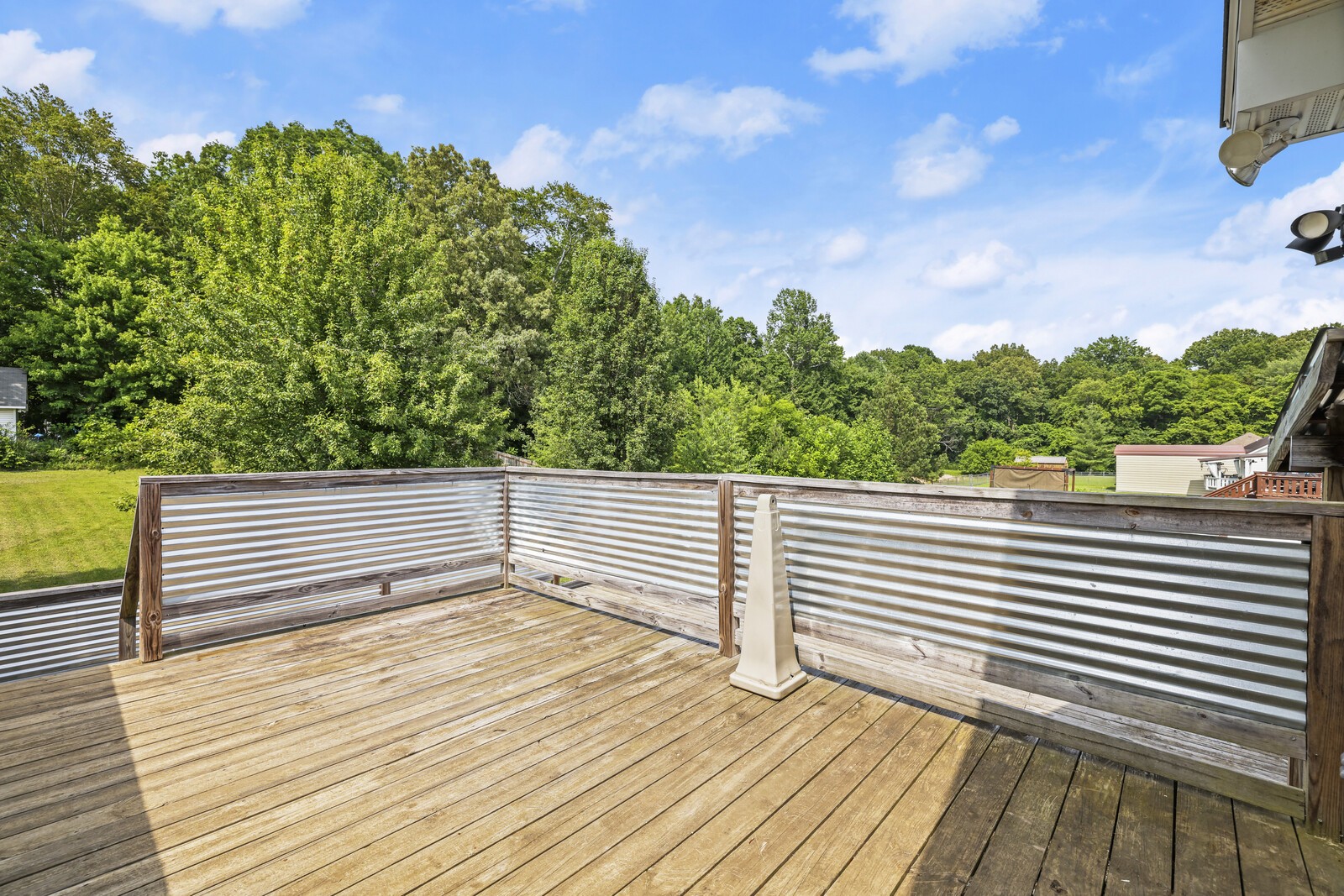 309 Sarah Ln