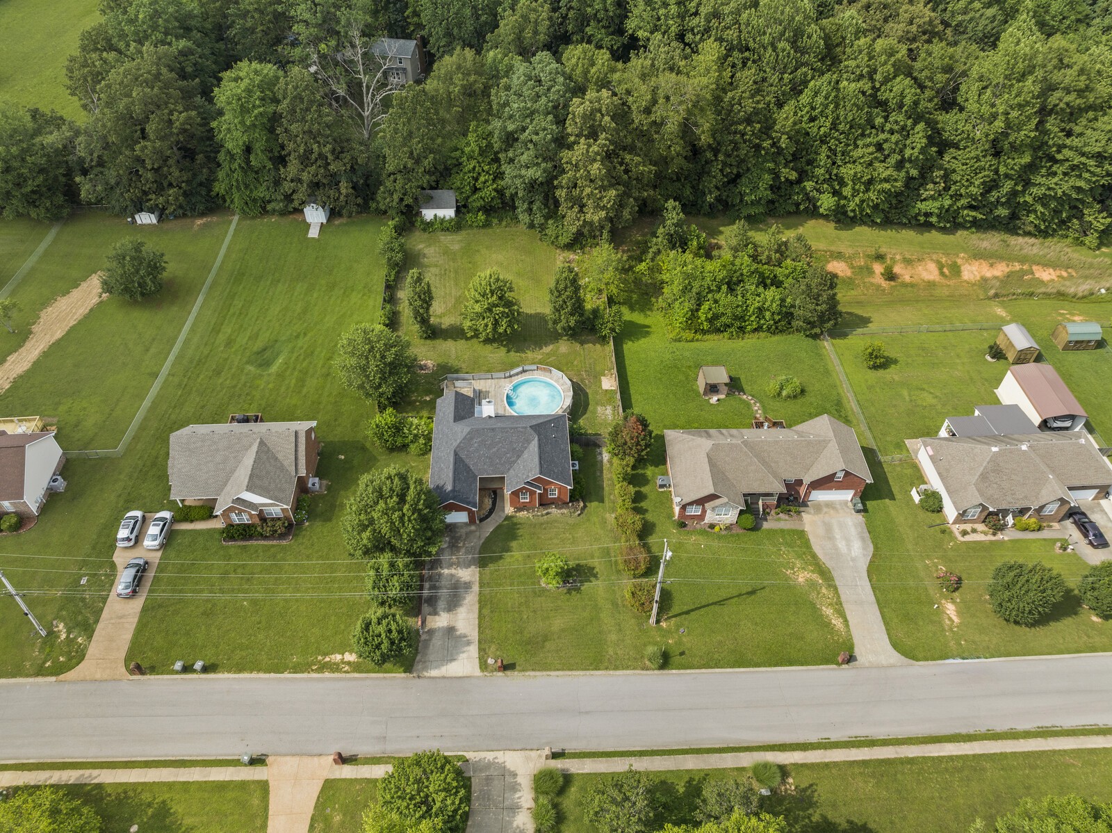 309 Sarah Ln