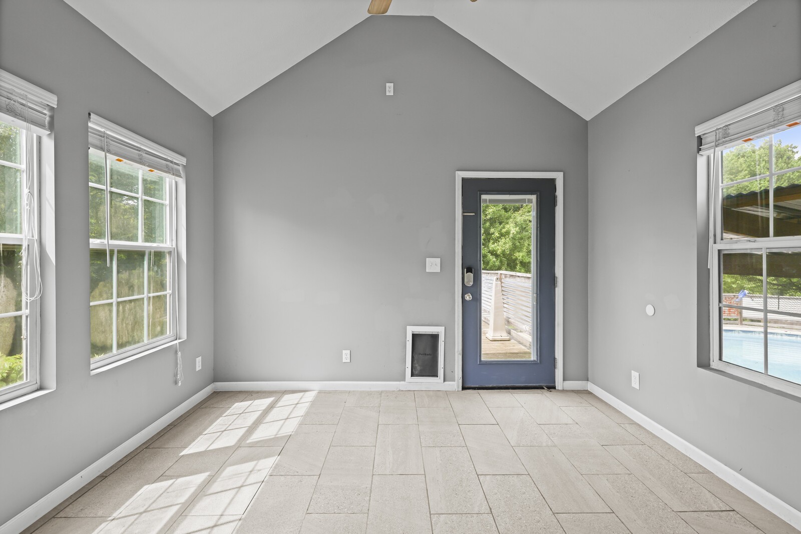 309 Sarah Ln