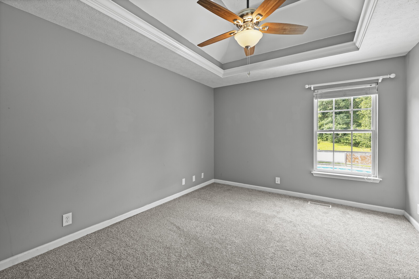 309 Sarah Ln