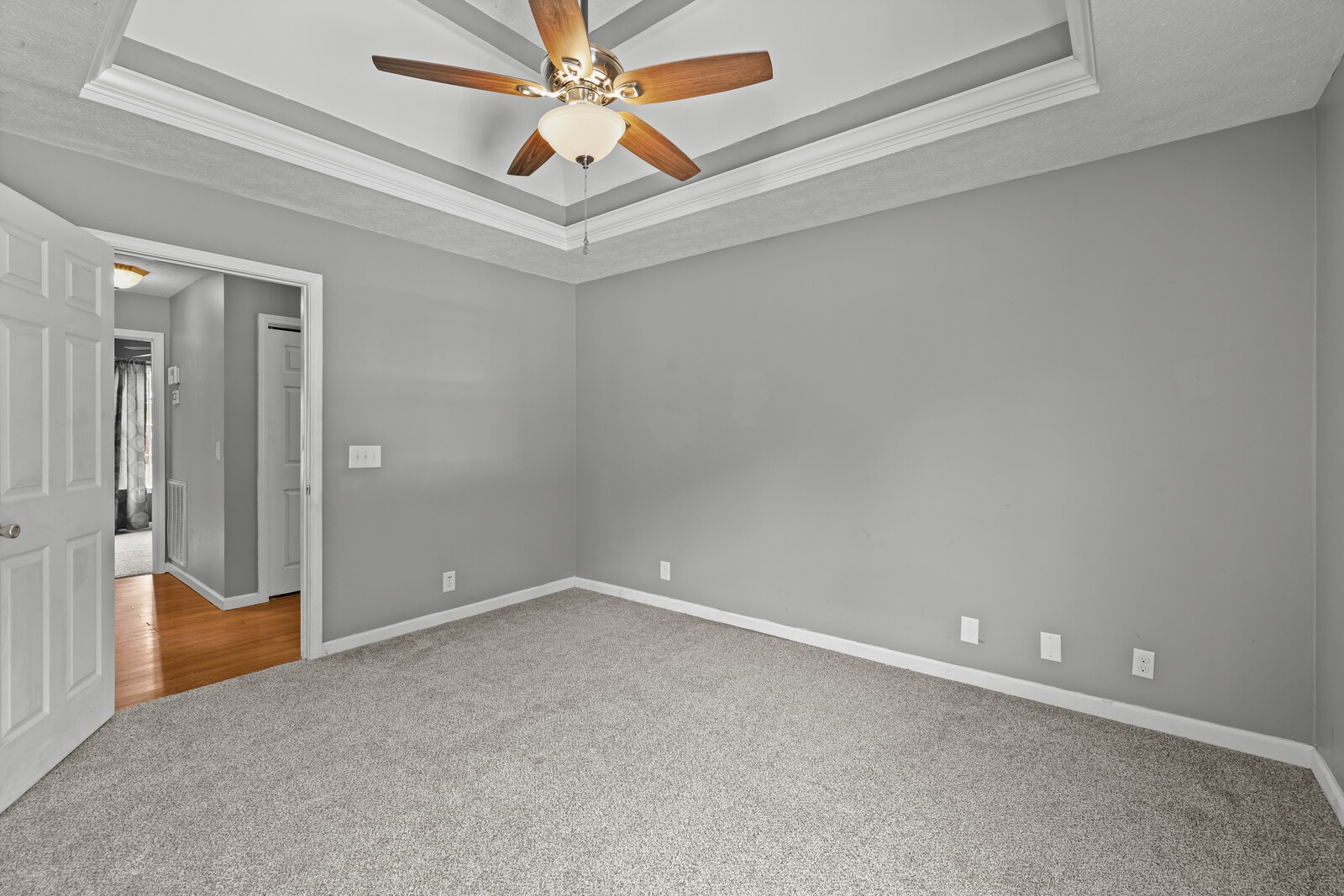 309 Sarah Ln