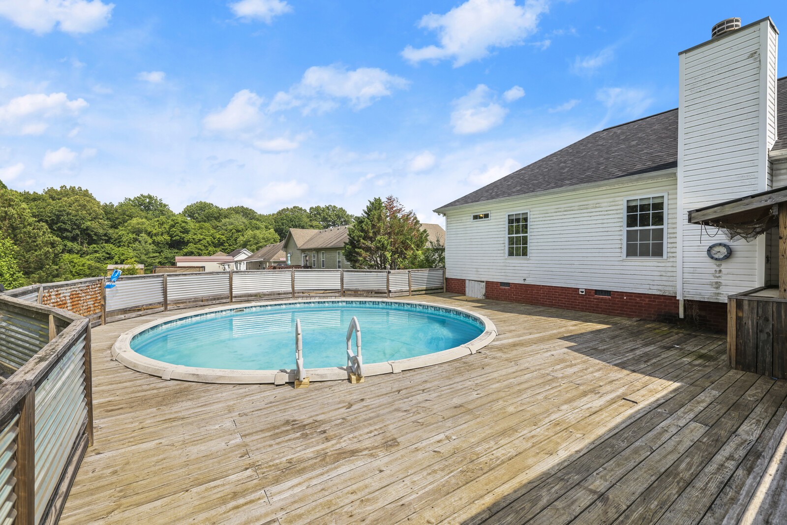 309 Sarah Ln