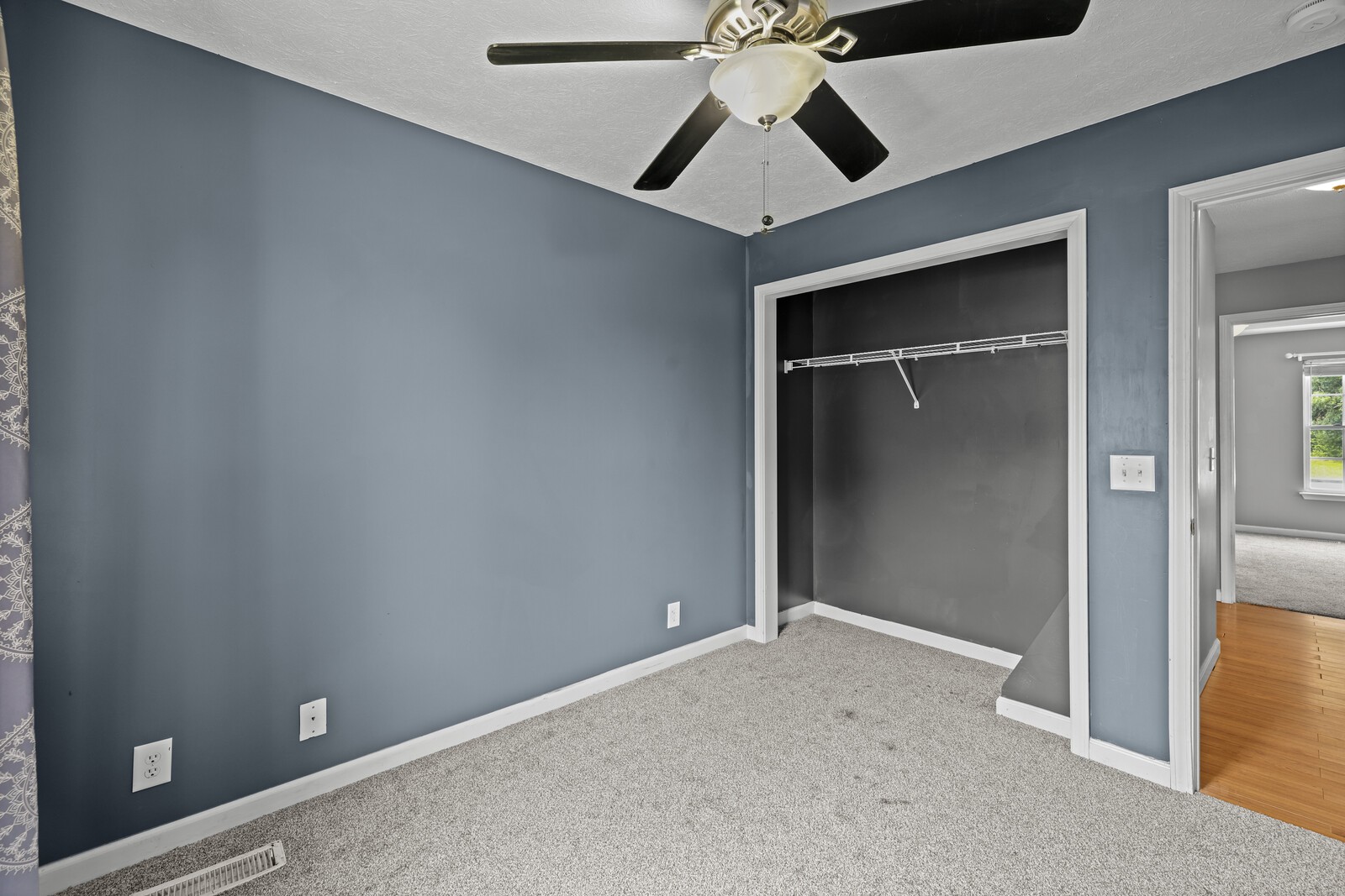 309 Sarah Ln