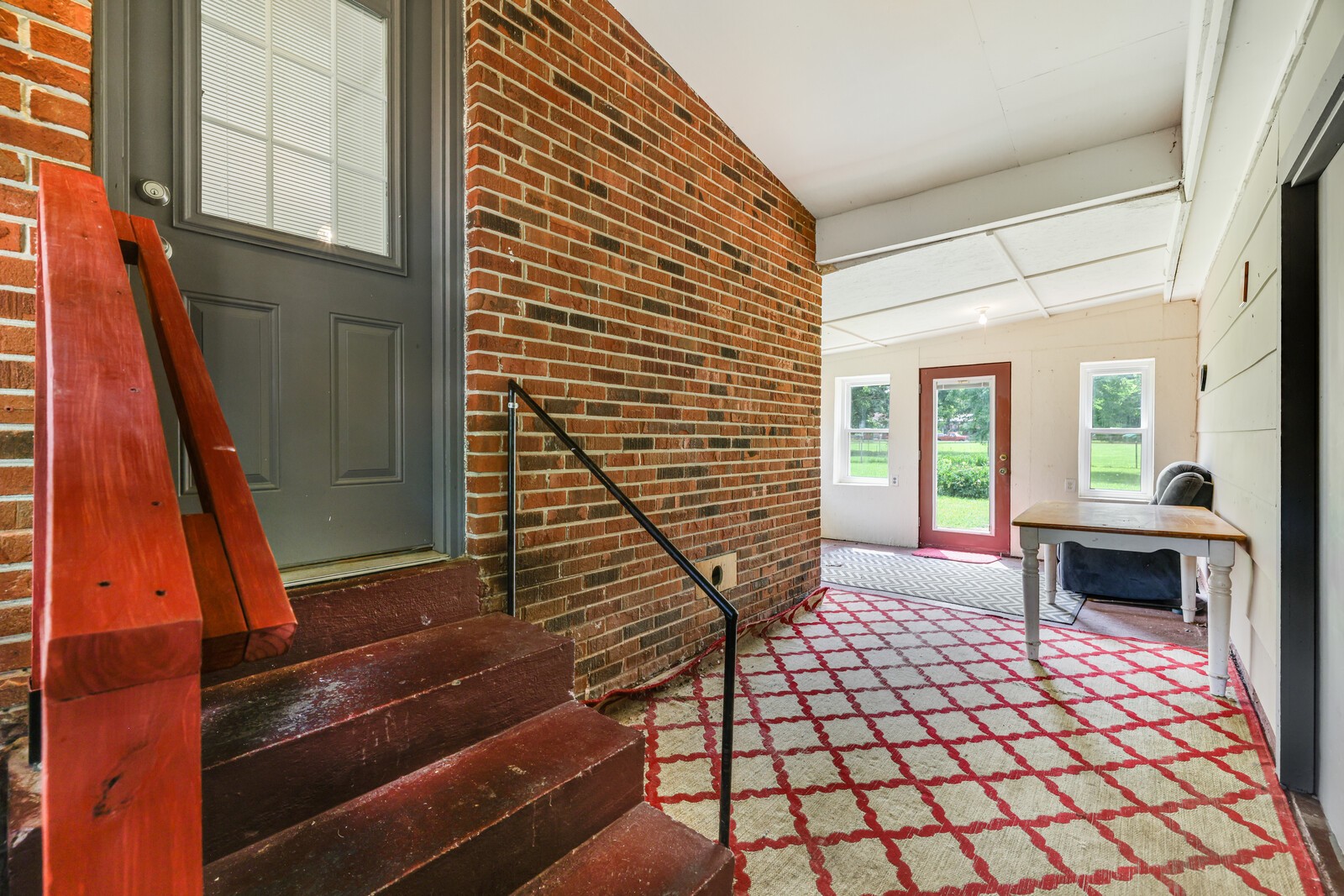 205 Cheatham Ave