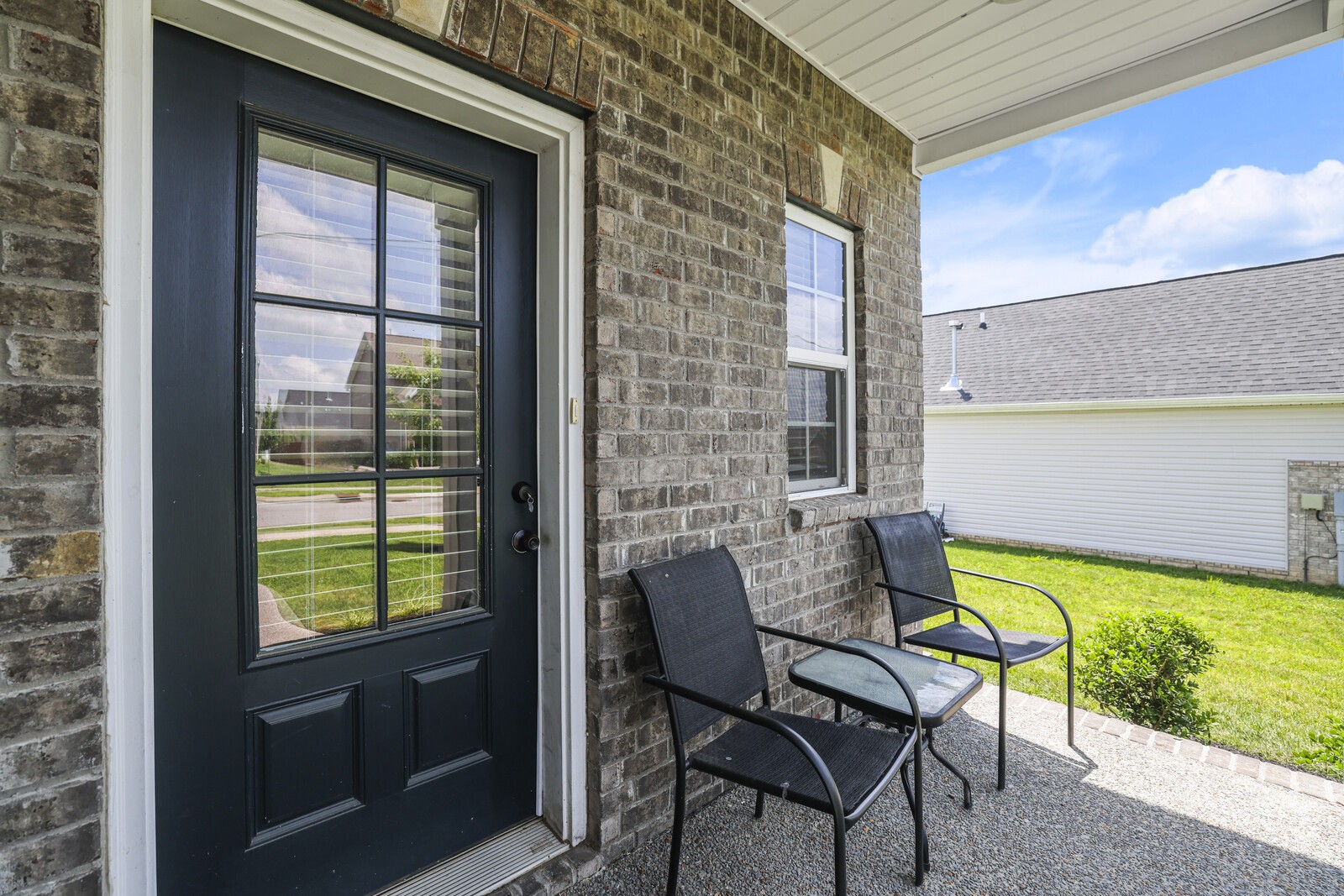 1009 Ellington Dr