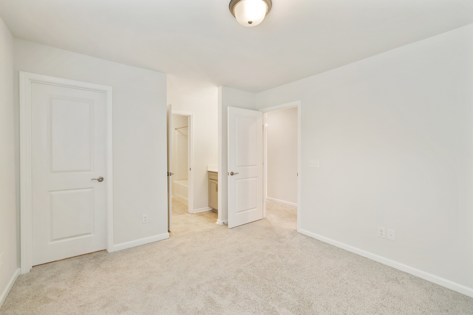 148 Macy Dr