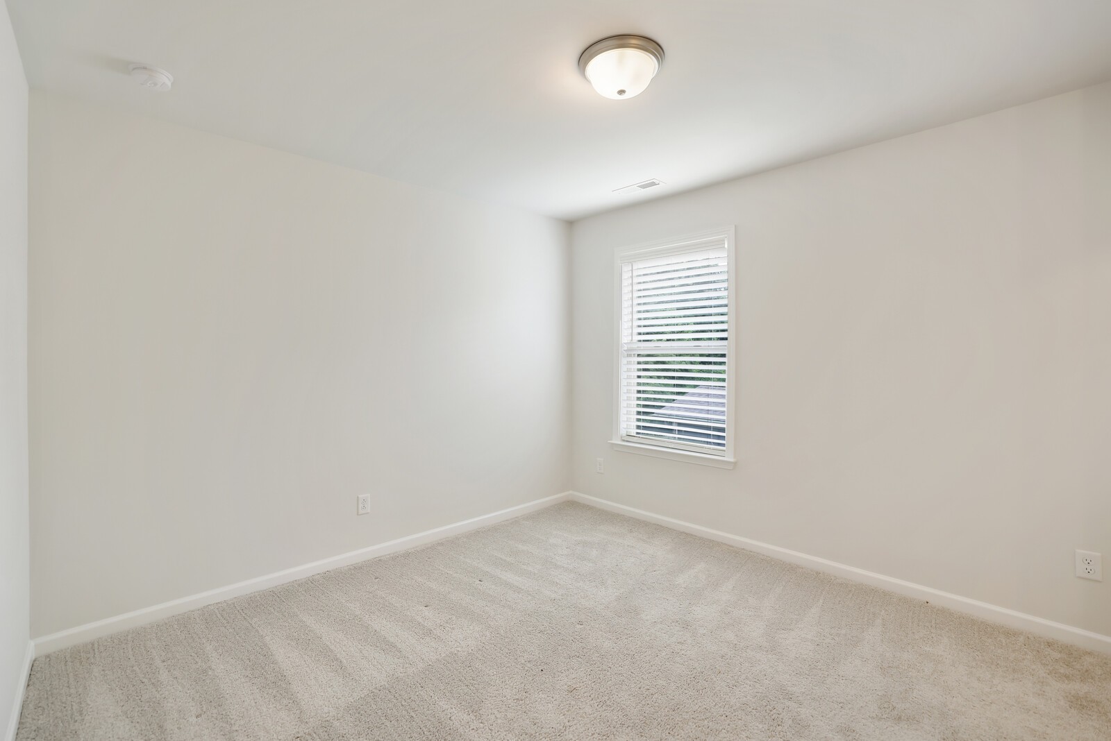 148 Macy Dr