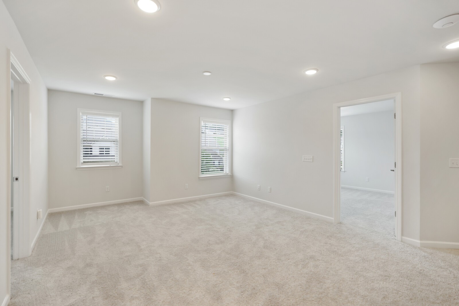 148 Macy Dr