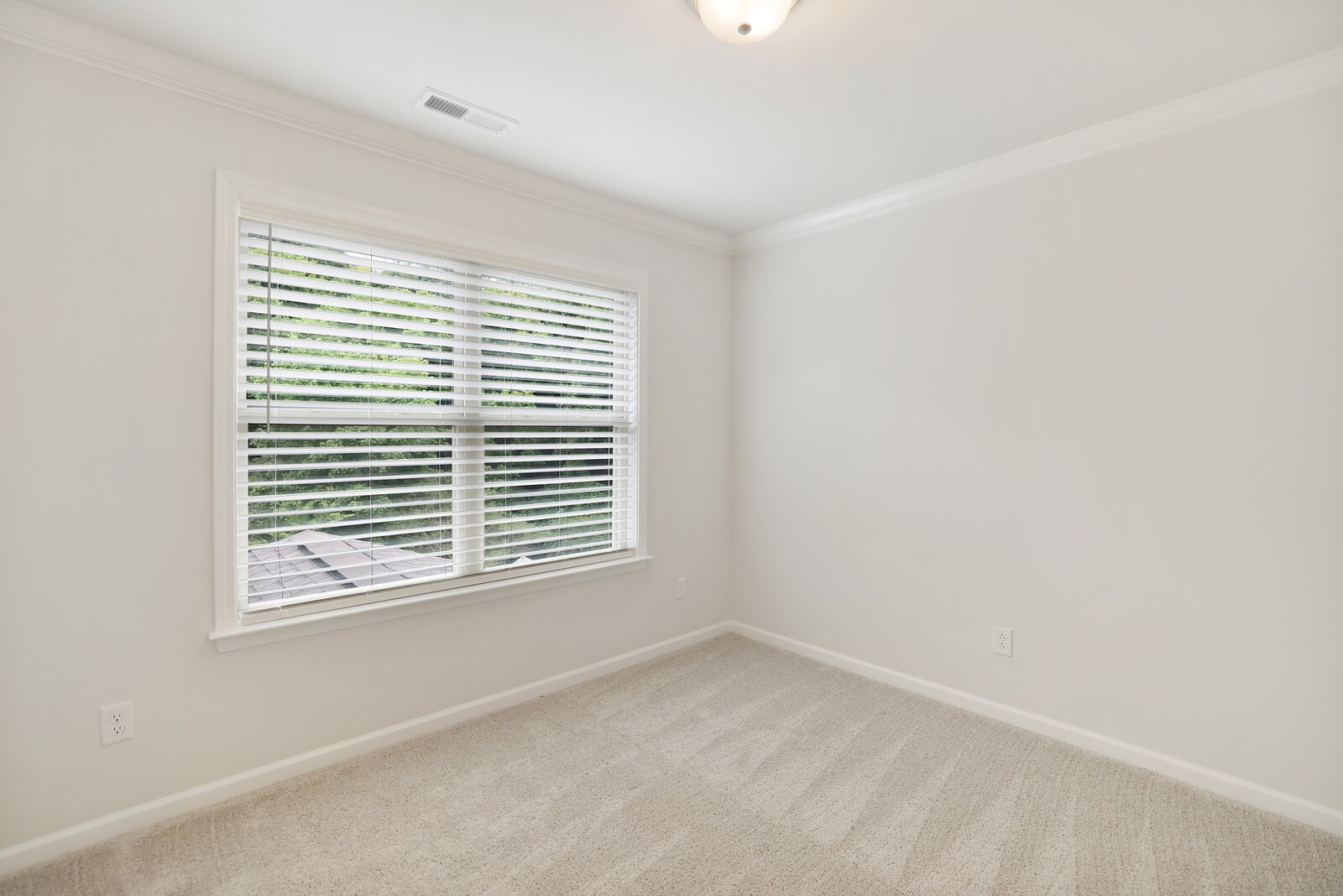 148 Macy Dr