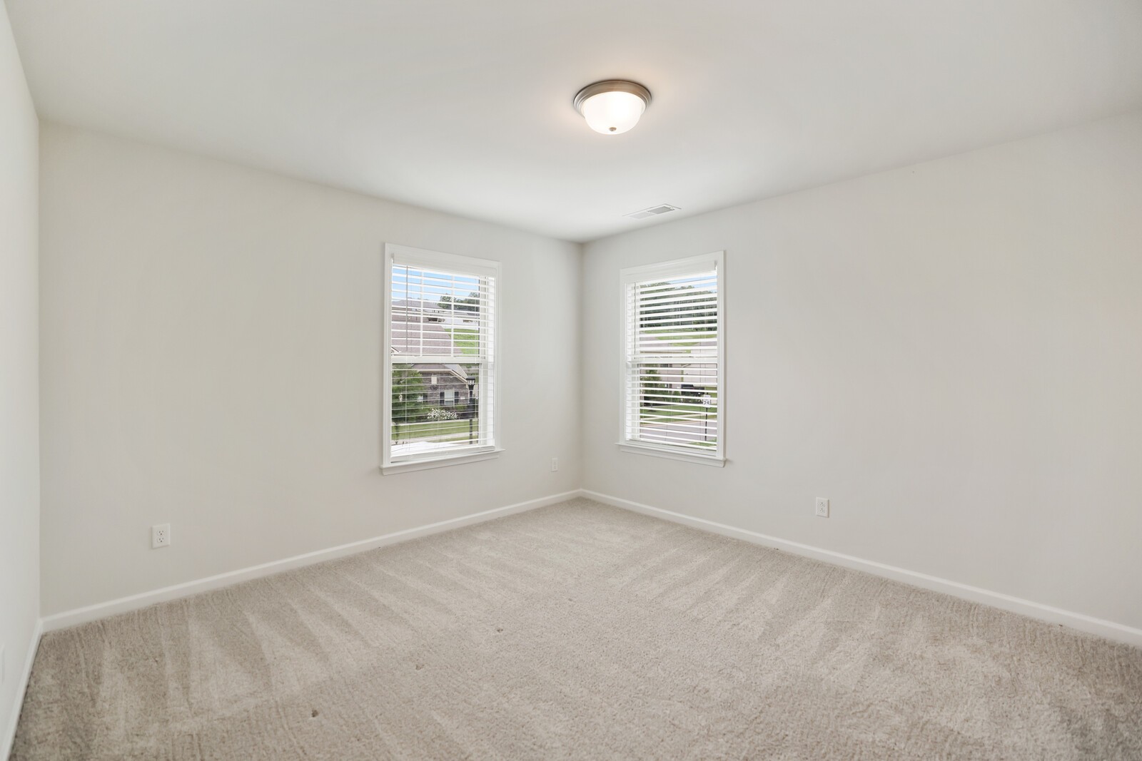 148 Macy Dr