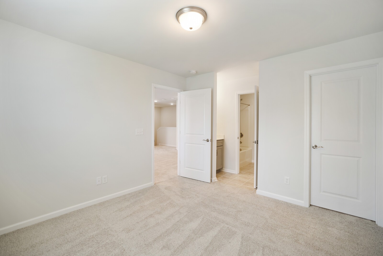 148 Macy Dr