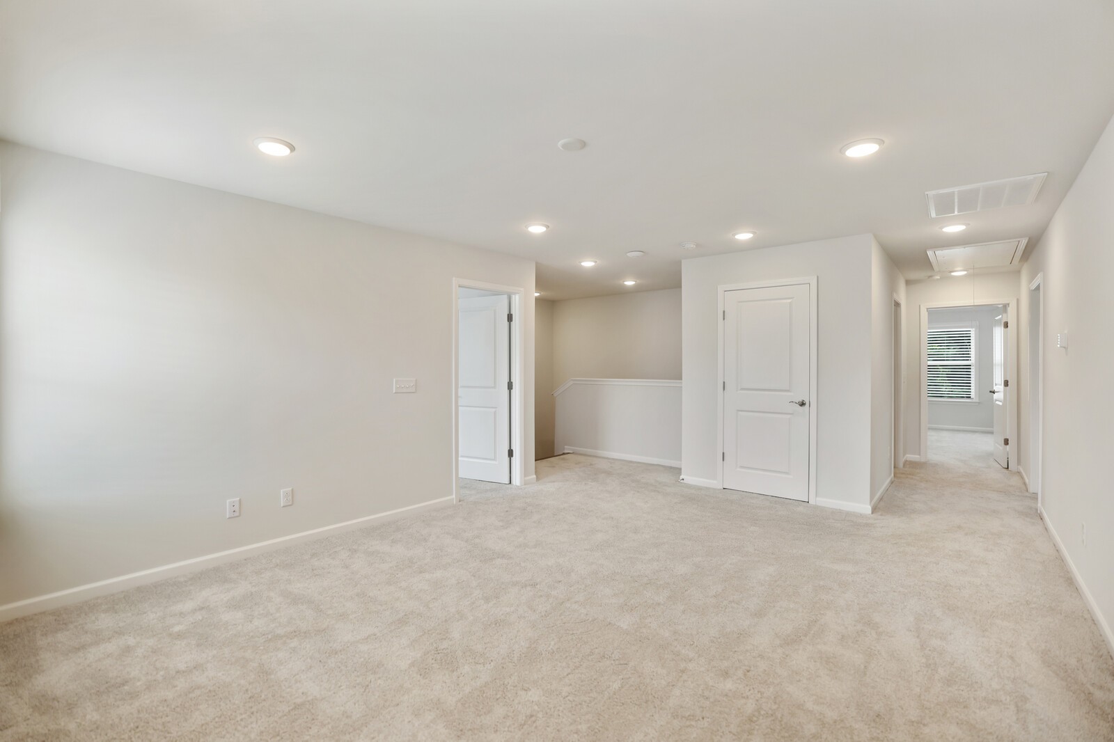 148 Macy Dr