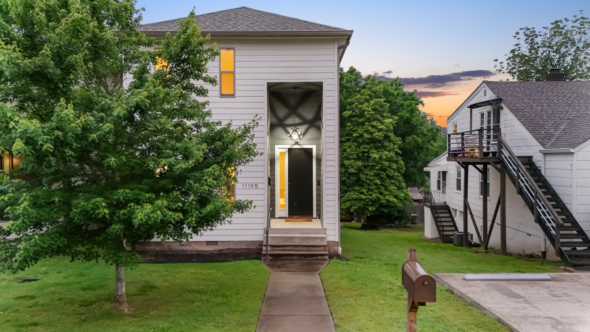 1119B Granada Ave