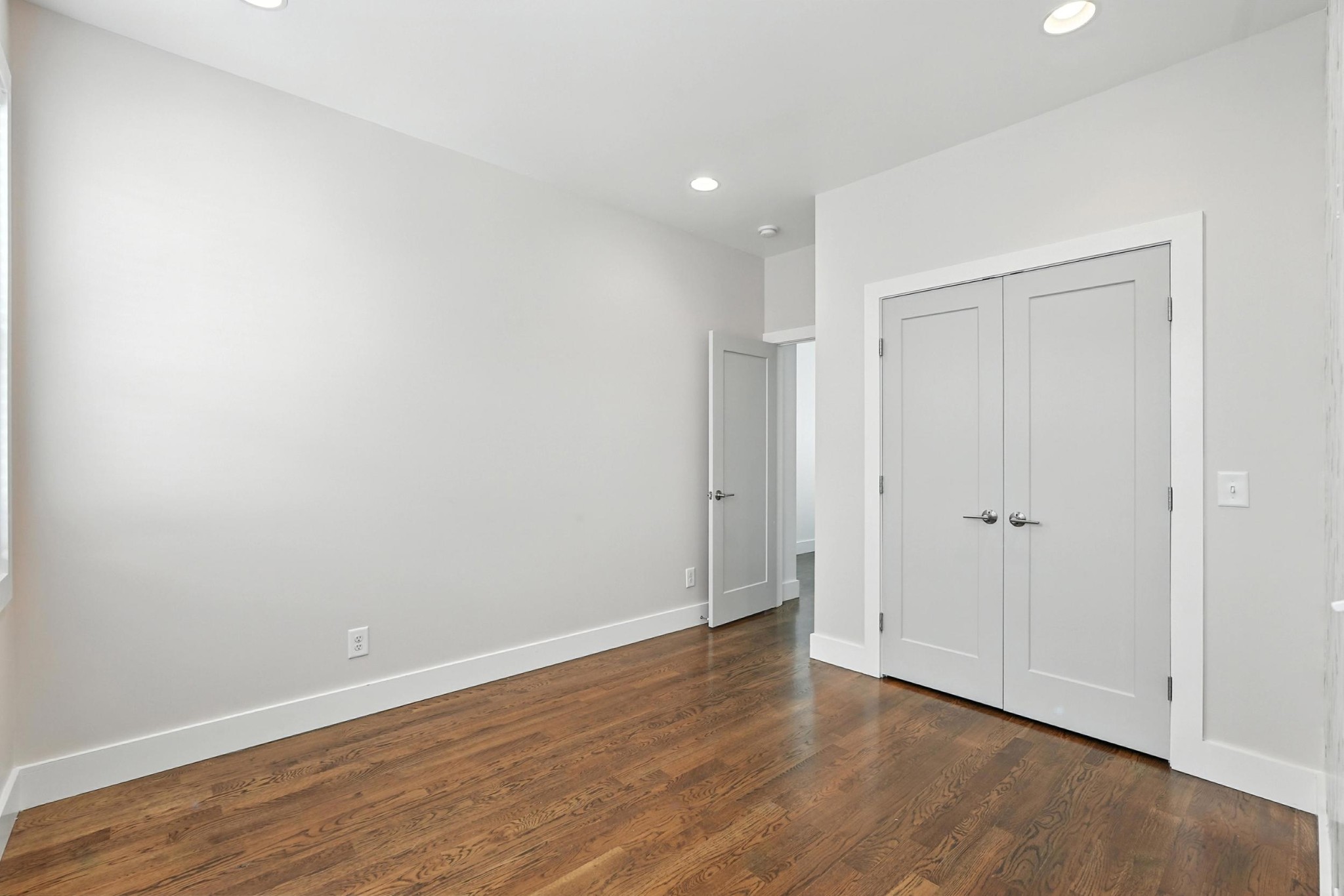 1119B Granada Ave