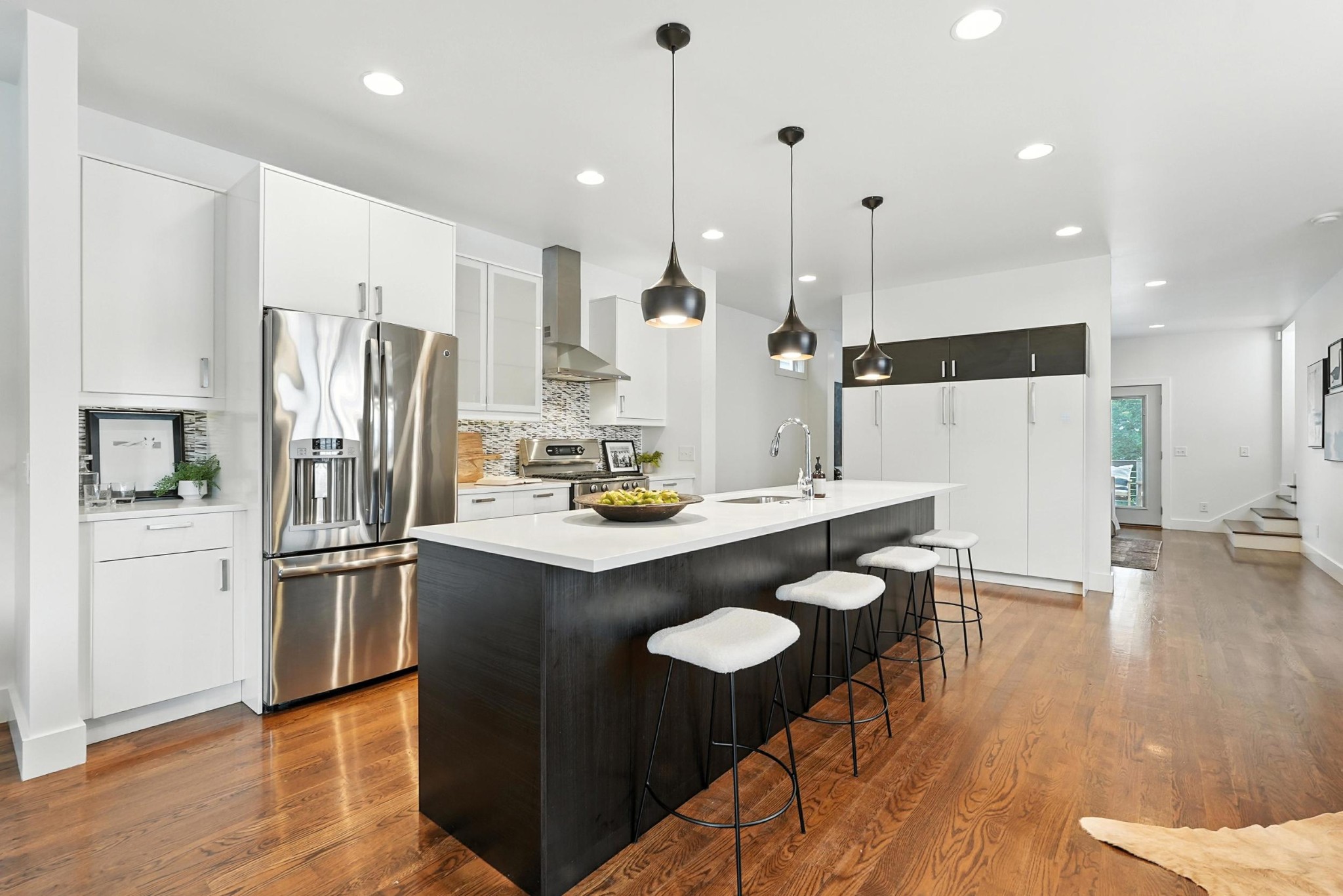 1119B Granada Ave