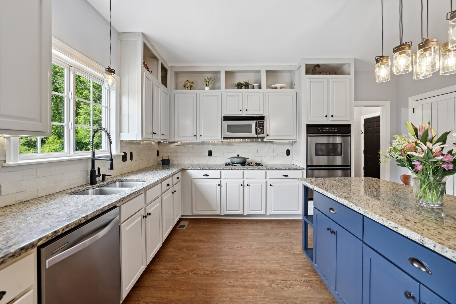 1209 Firth Ct