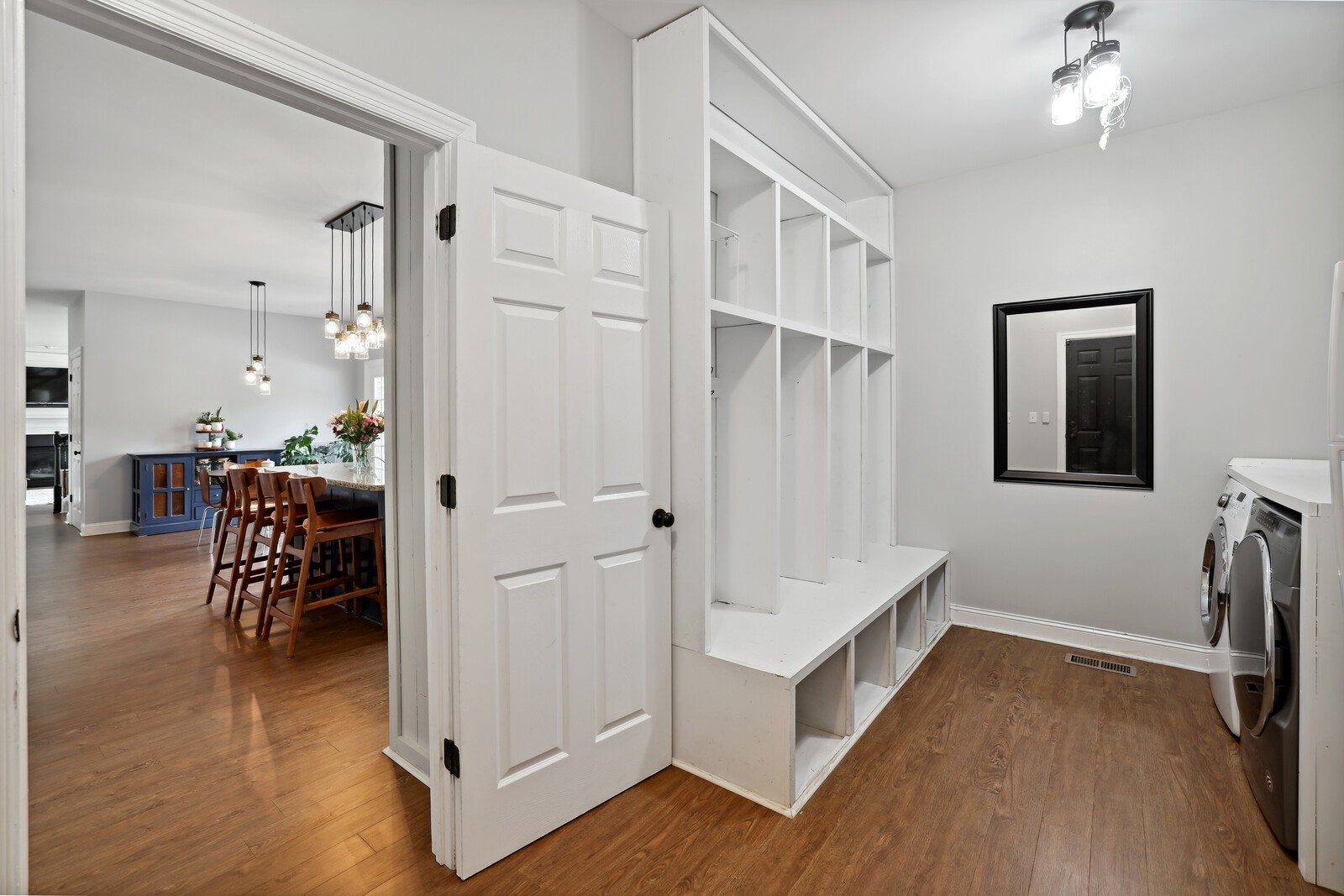 1209 Firth Ct