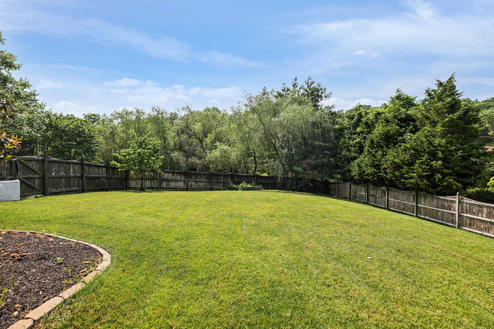 1209 Firth Ct