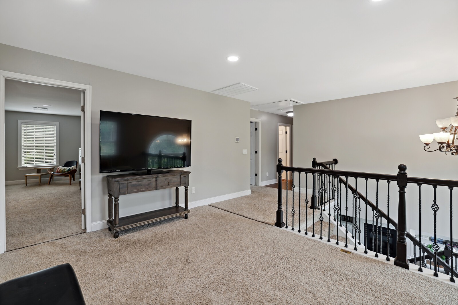 1209 Firth Ct
