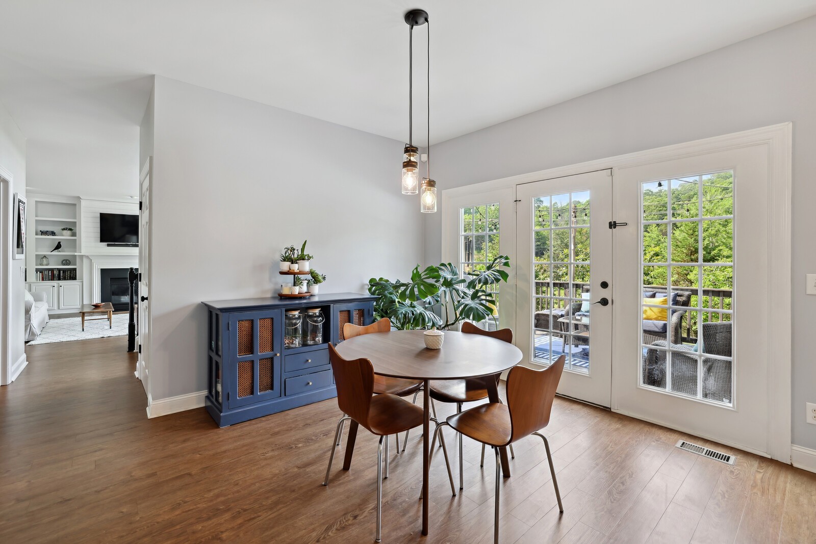 1209 Firth Ct