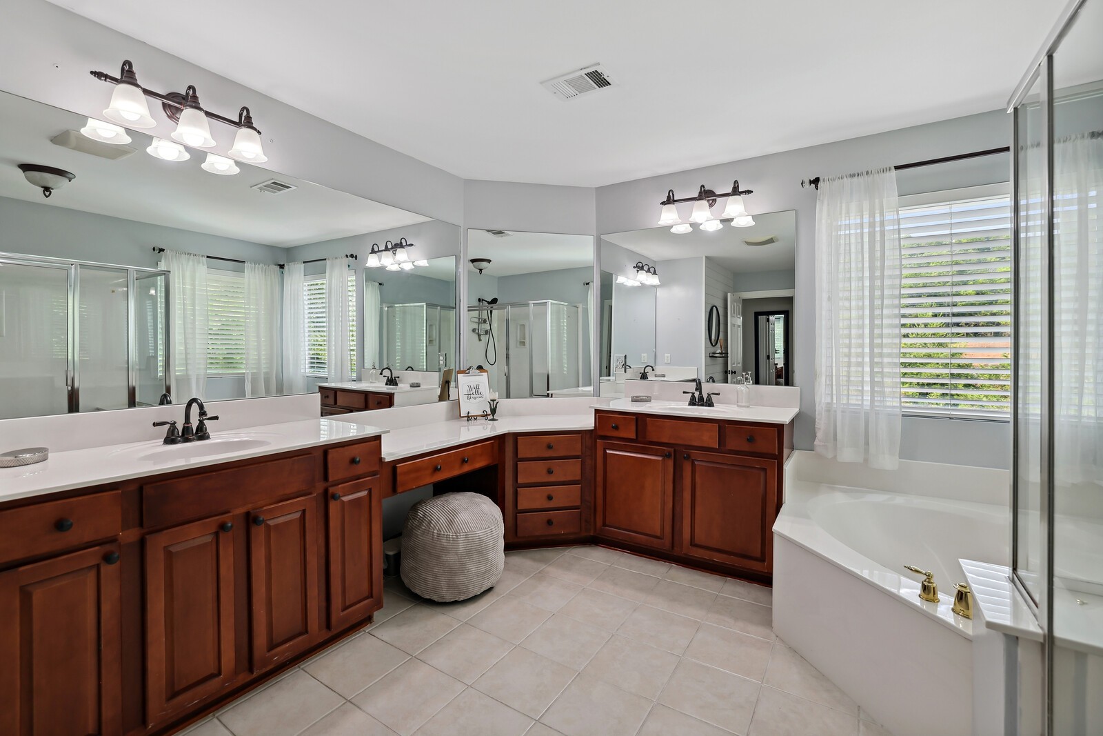 1209 Firth Ct