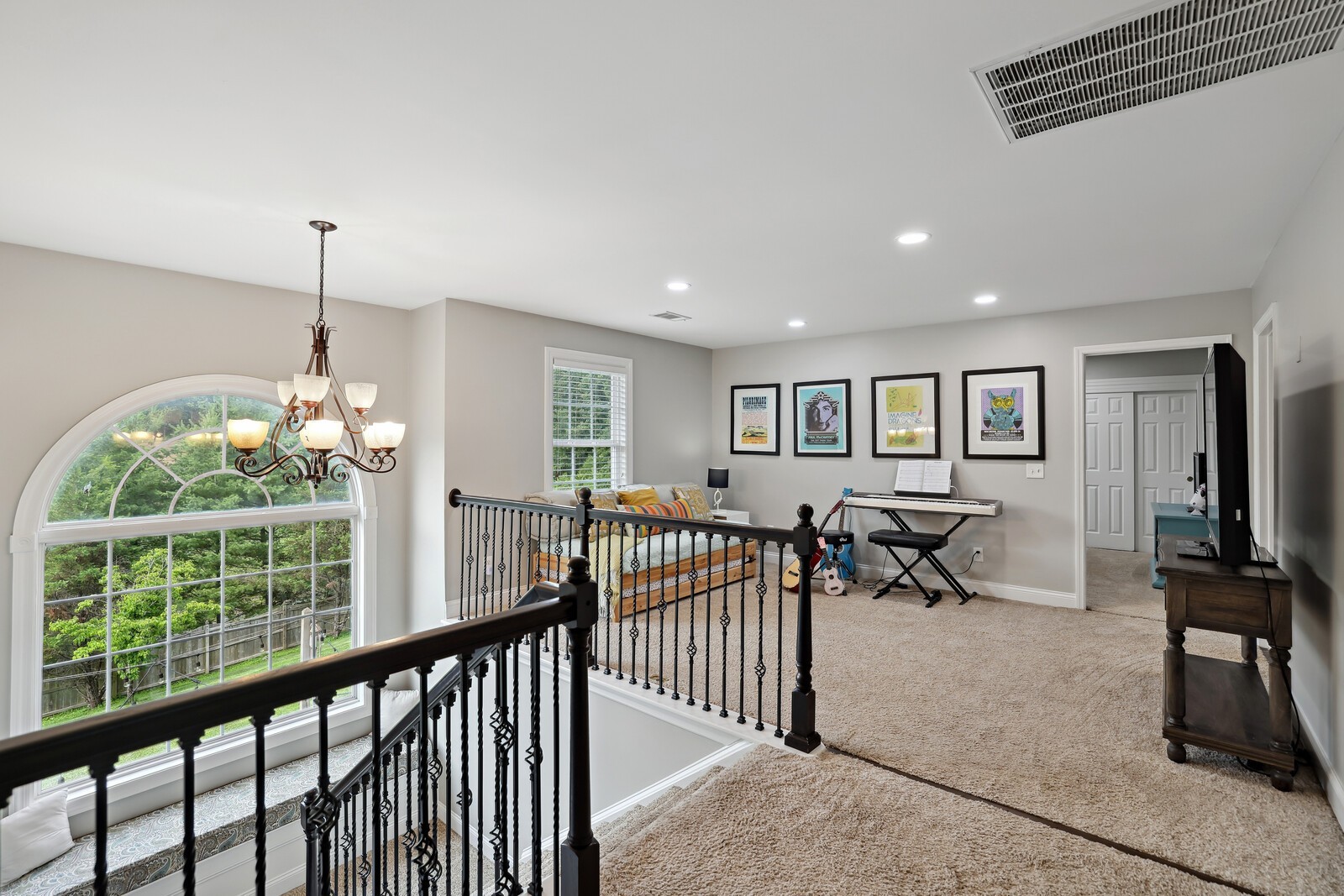 1209 Firth Ct