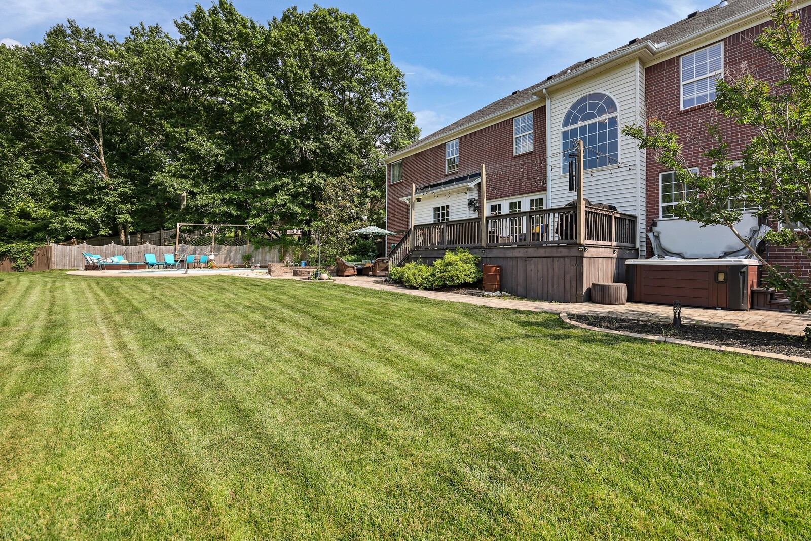 1209 Firth Ct