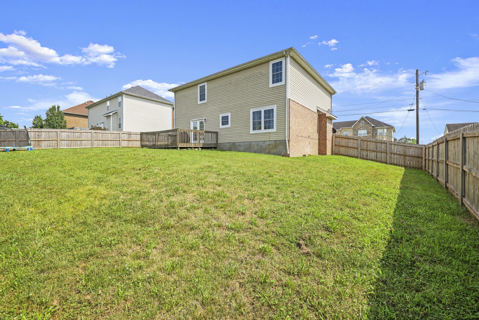 106 Shrike Ct