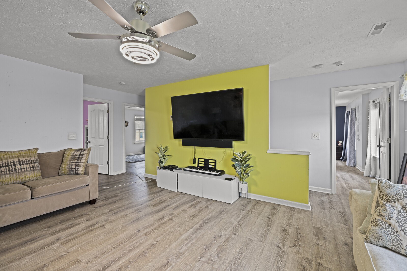 106 Shrike Ct