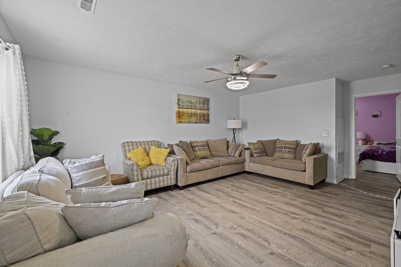 106 Shrike Ct