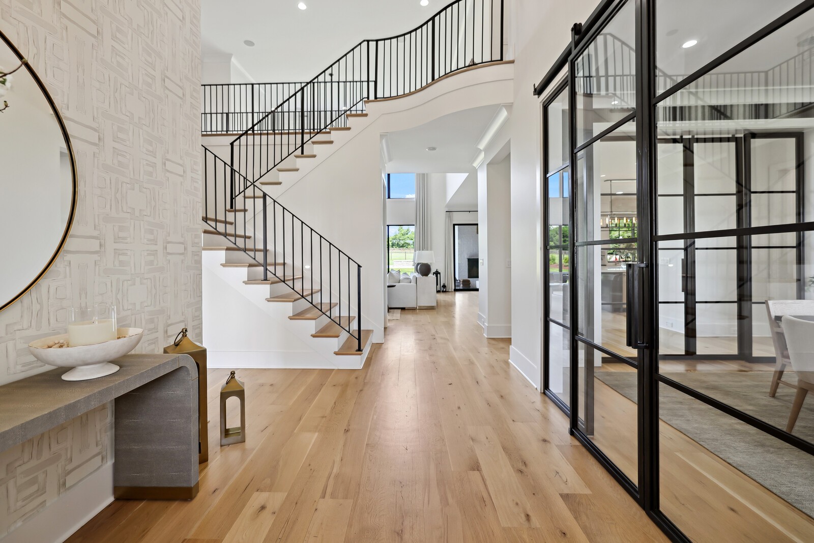 4720 Edwardian Trce