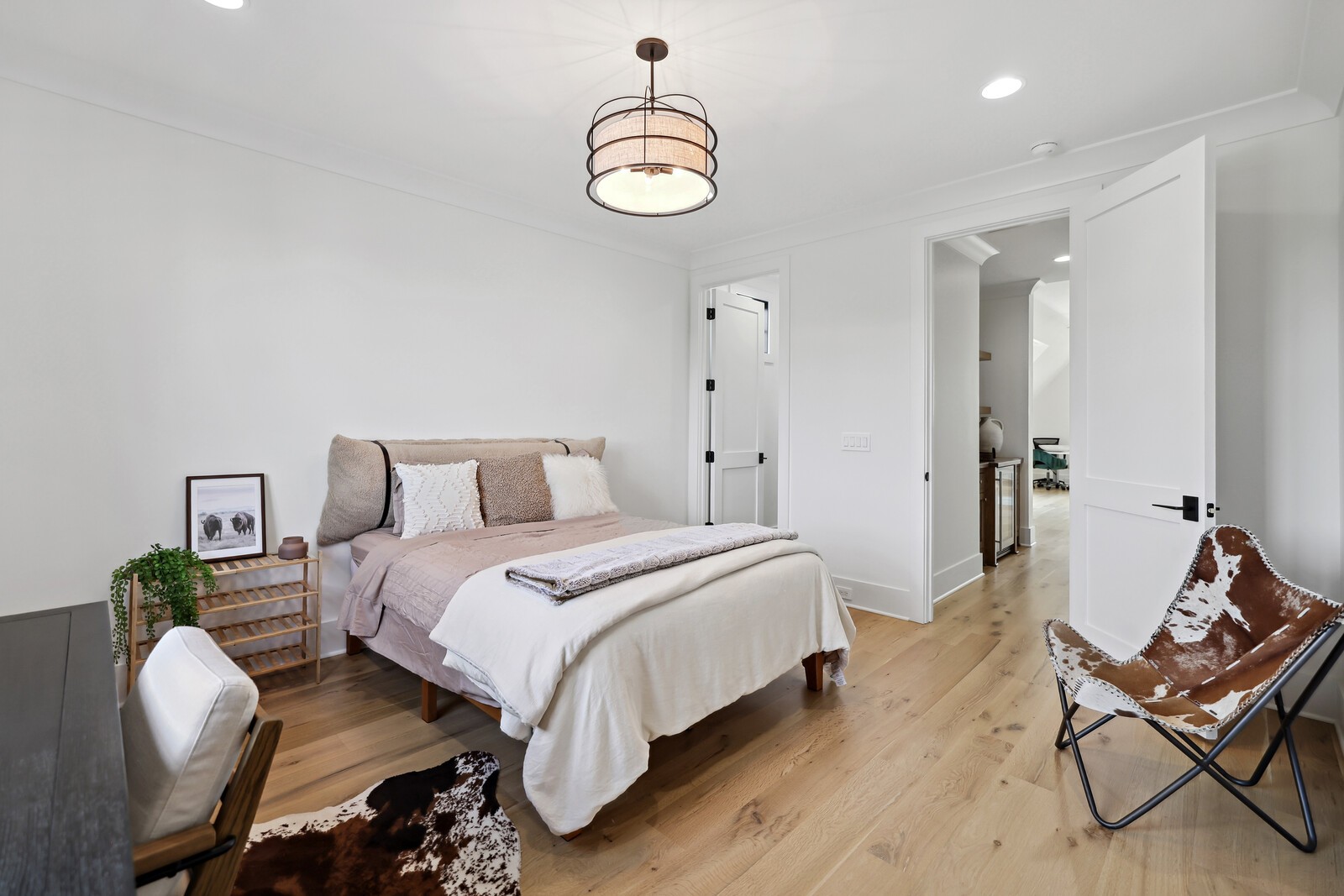 4720 Edwardian Trce