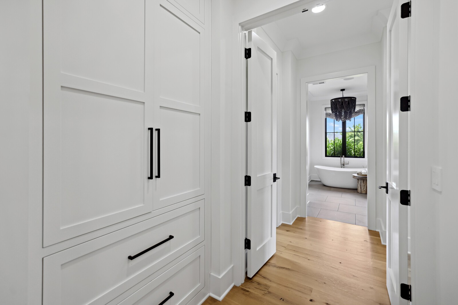 4720 Edwardian Trce