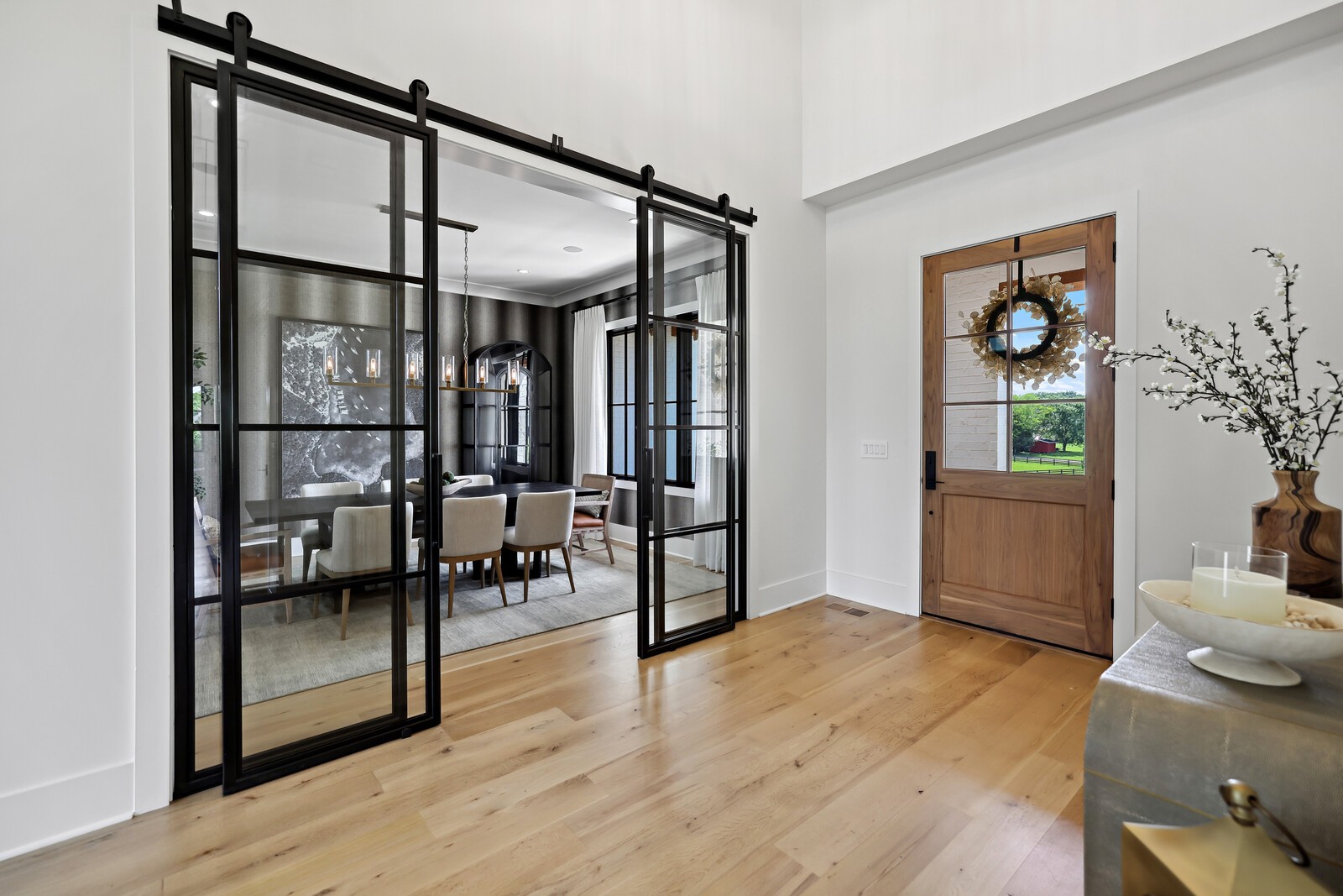 4720 Edwardian Trce