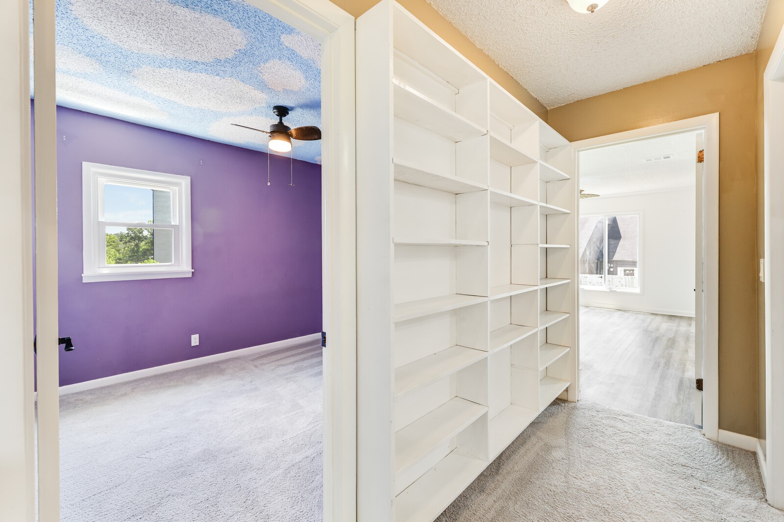204 Raintree Dr