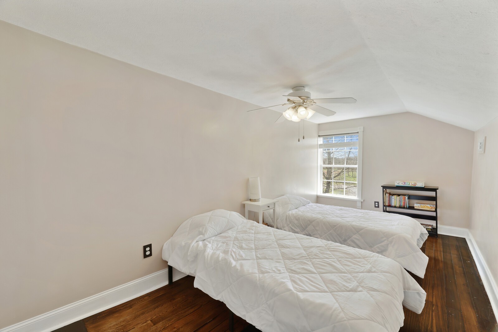 3717 Atkins Rd