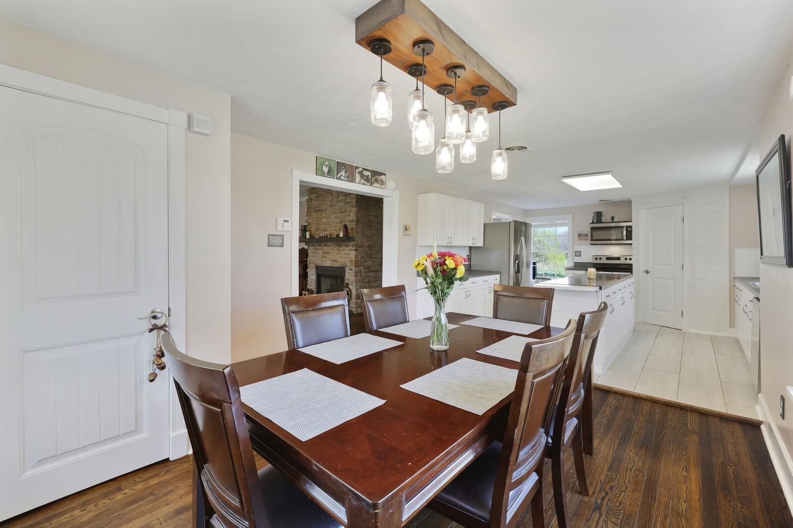 3717 Atkins Rd