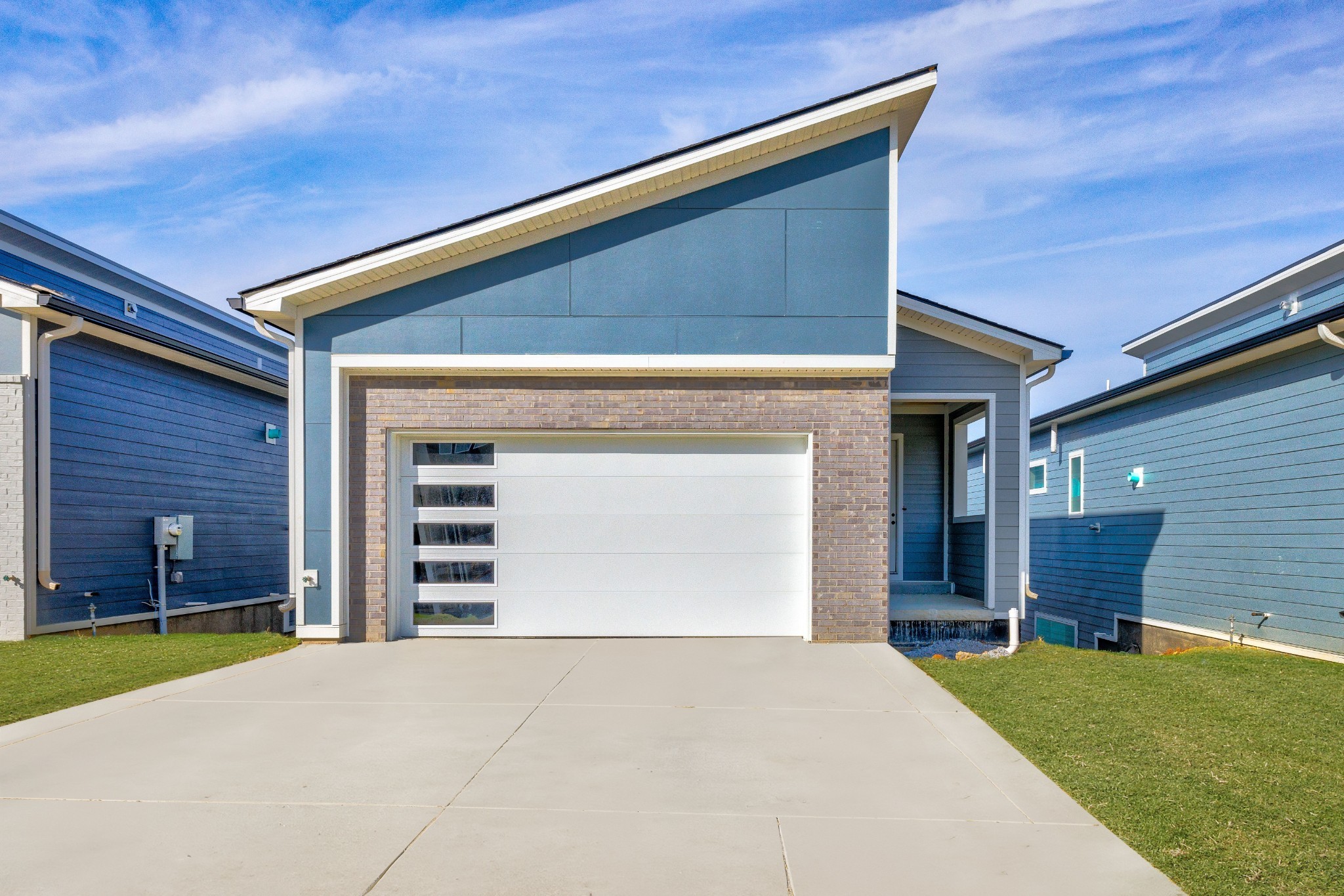 1637 Boxwood Dr