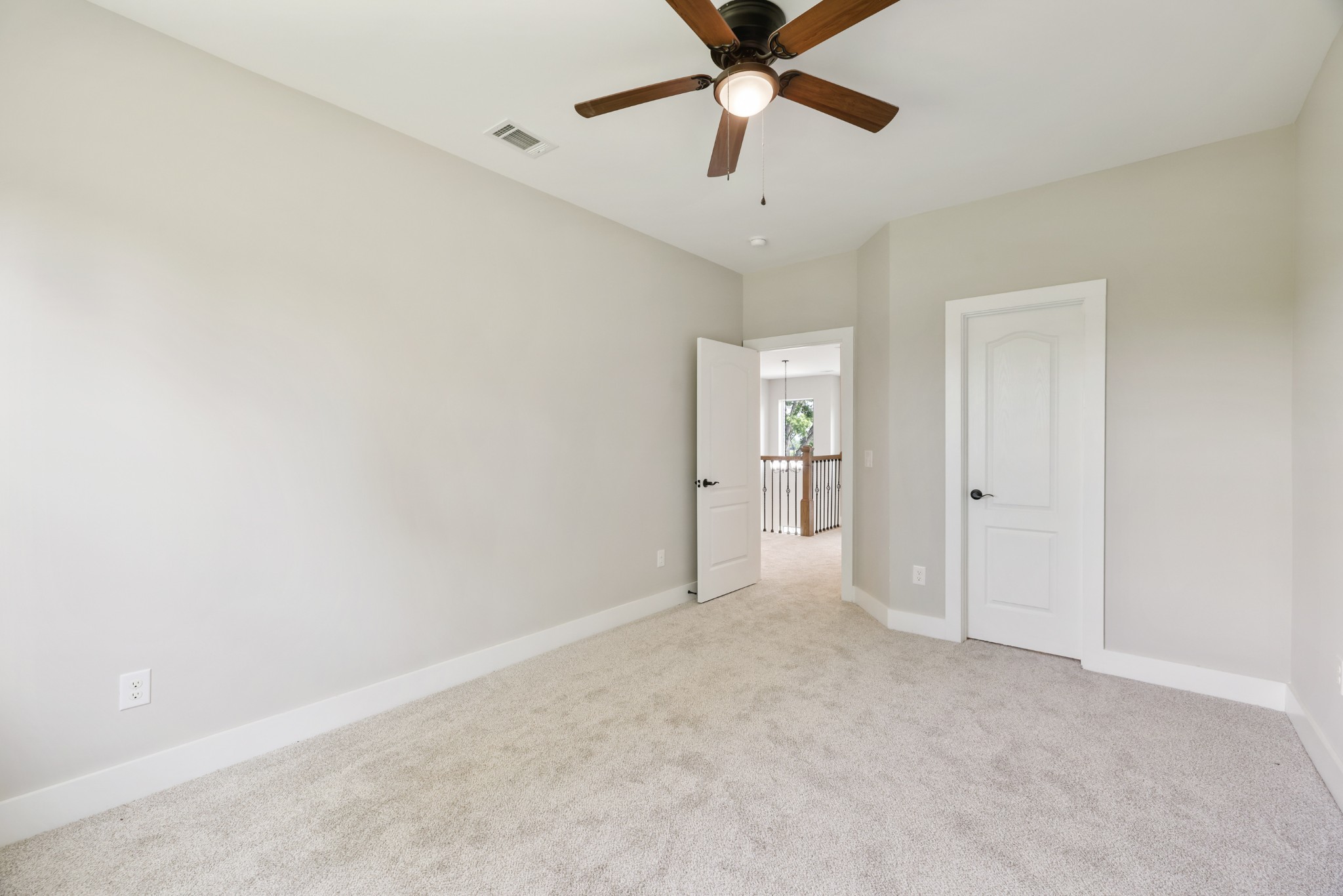 1800 W Main St