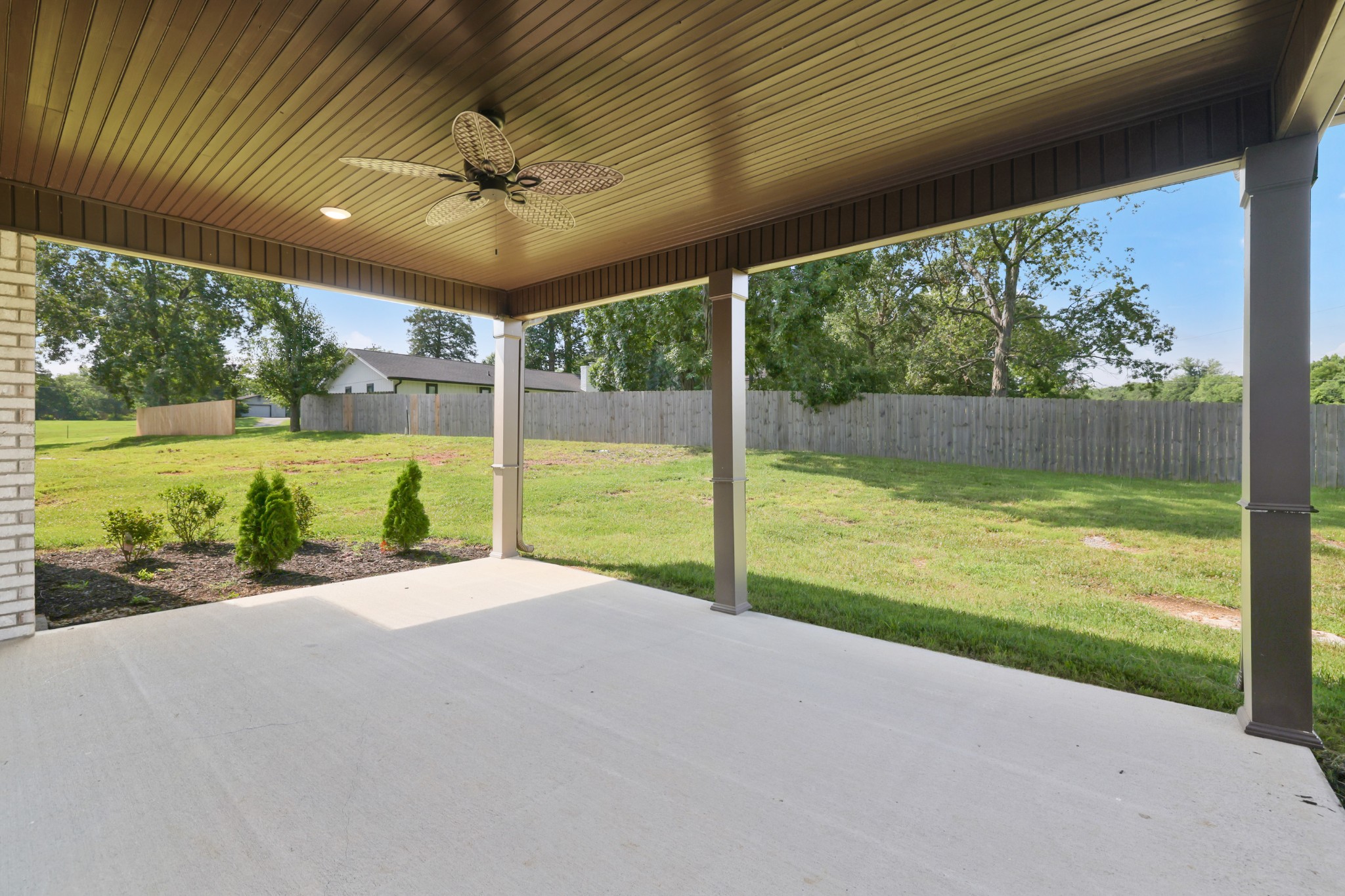 1800 W Main St