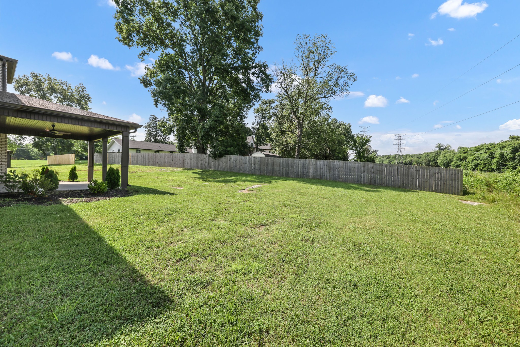 1800 W Main St
